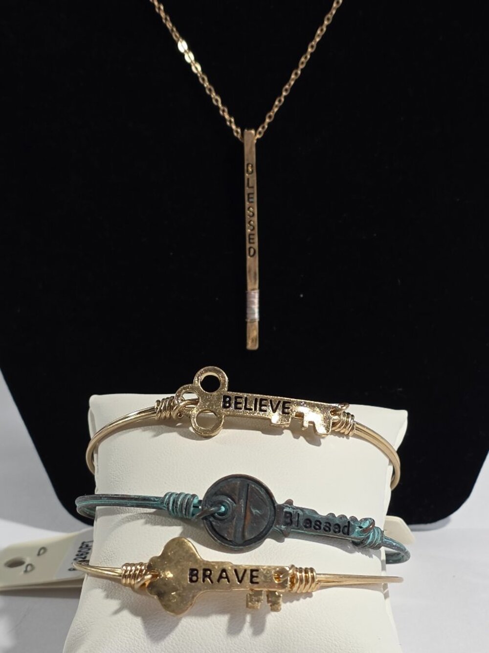 Believe Brave Key Bar Necklace Bracelet Set NWT